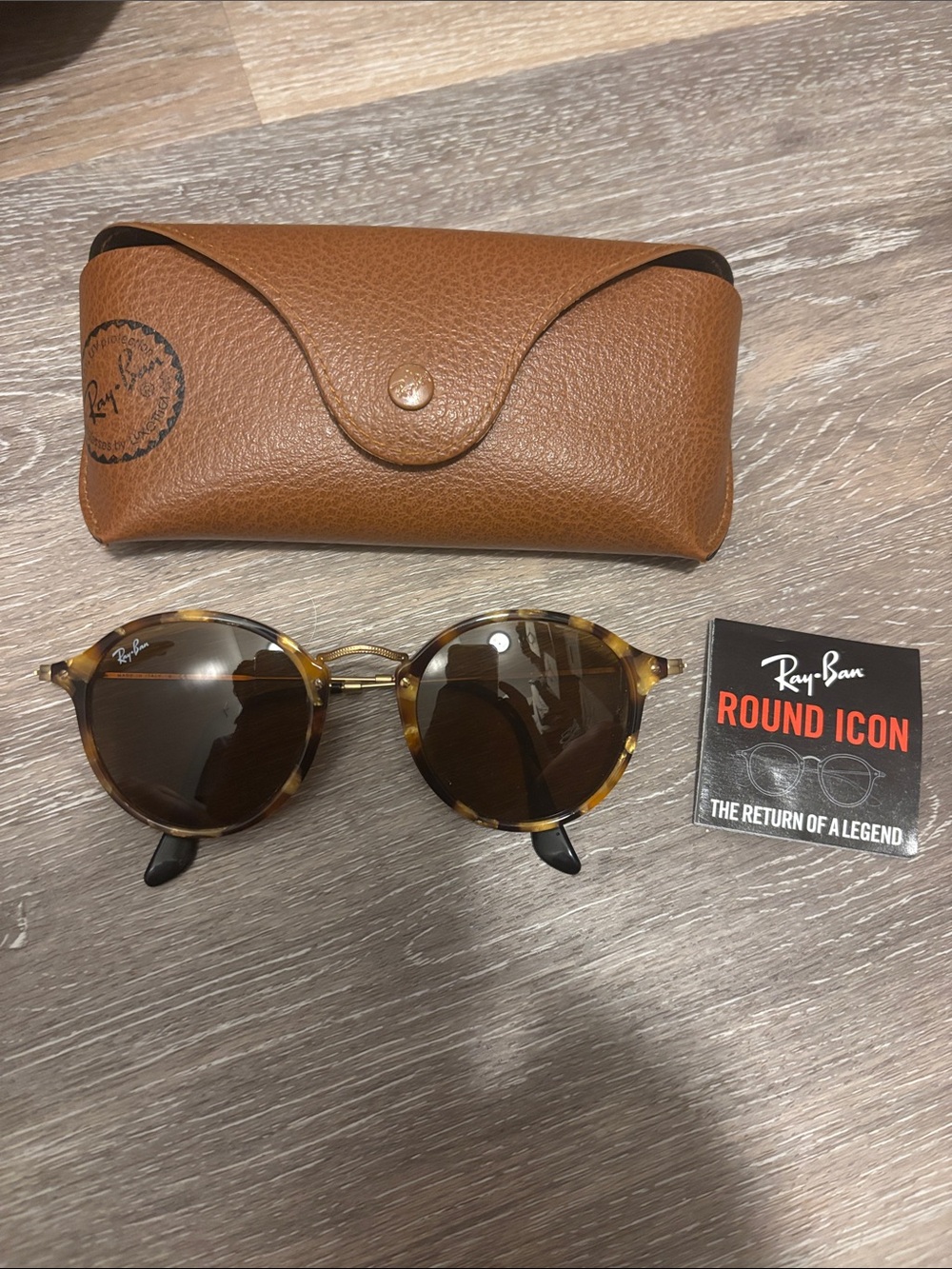 Rayban Round Fleck Sunglasses